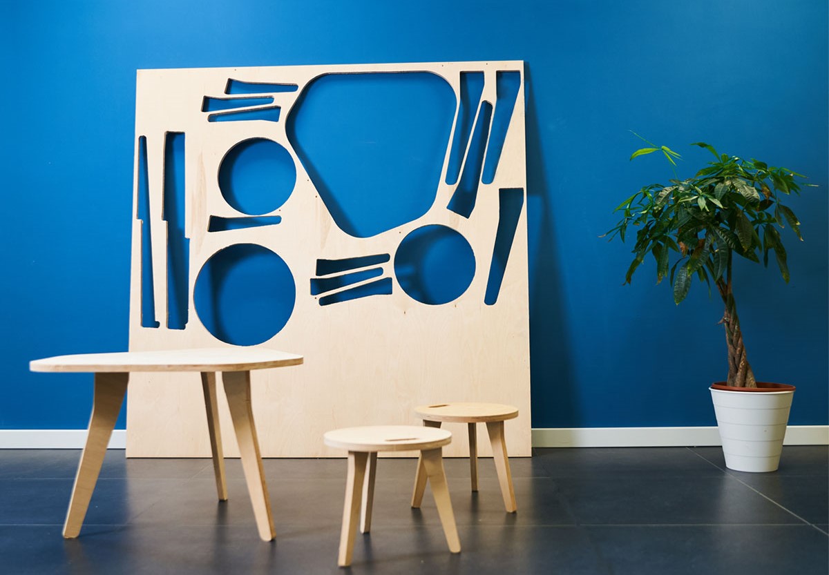 Table and stools made with Goliath CNC machine